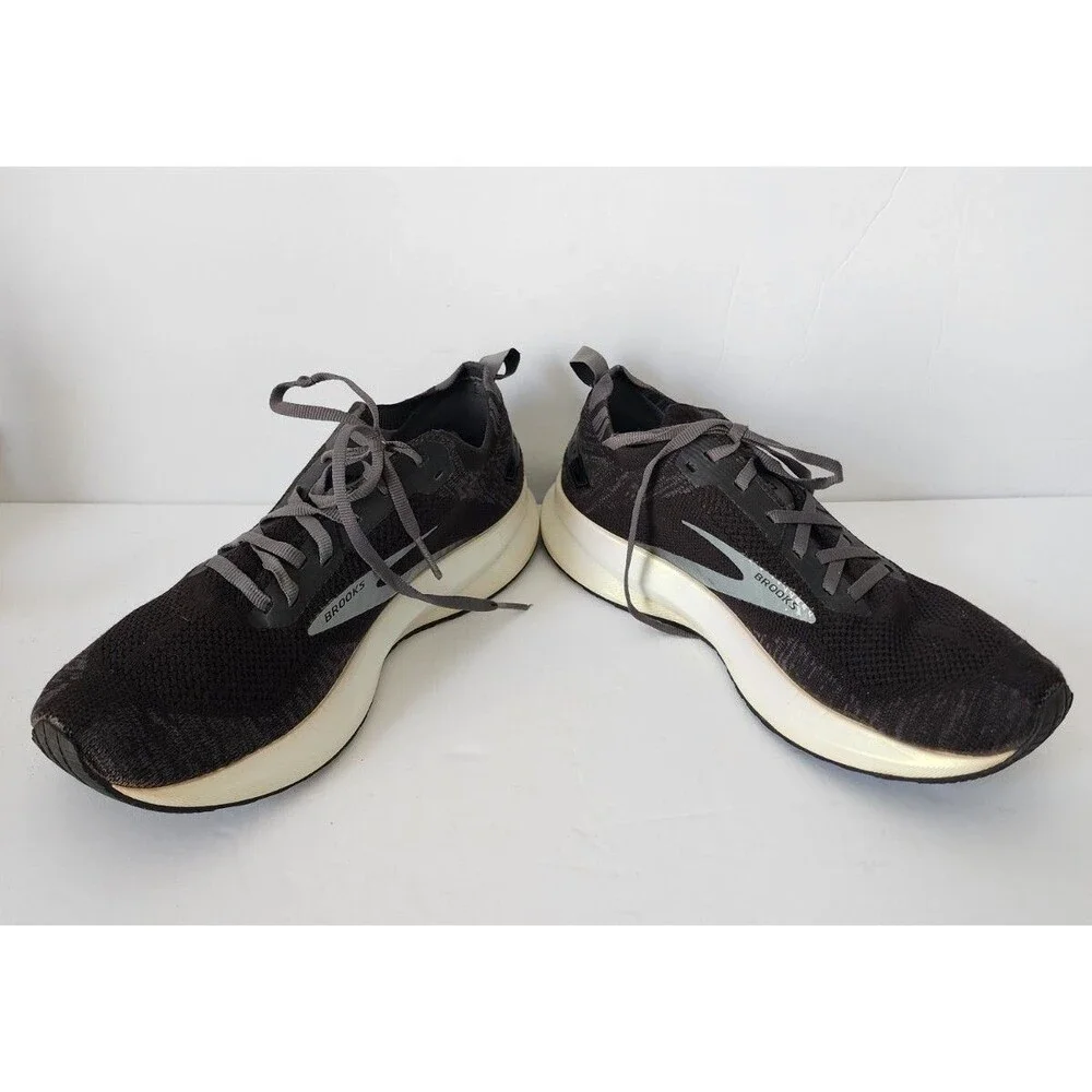 Brooks Shoes Womens 9.5 Levitate 4 1203351B012 Road Running Sneakers